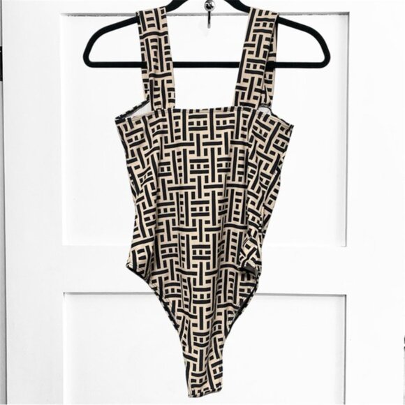 Geometric Patterned One-Piece Swimsuit - Picture 8 of 16